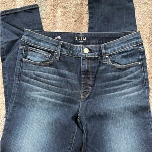 White House Black Market Dark Blue Skinny Jeans size 8